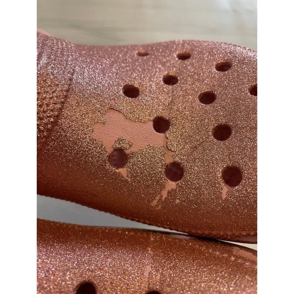Crocs light‎ pink glitter size 4